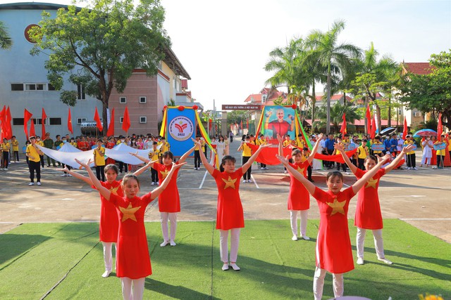 Khai mạc Đại hội Thể dục thể thao xã Hoàng Kim lần thứ V, năm 2022 - Ảnh 10.