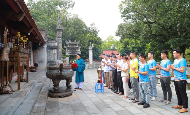 Gặp mặt mừng công đội bóng FC Tiền Phong và cá nhân đạt Huy chương Bạc đôi nữ giải cầu lông trẻ Quốc gia năm 2022 - Ảnh 4.