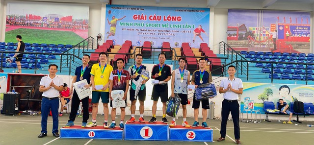 Giải cầu lông mở rộng chào mừng 75 năm ngày Thương binh – liệt sỹ - Ảnh 2. Giải cầu lông mở rộng chào mừng 75 năm ngày Thương binh – liệt sỹ - Ảnh 2.