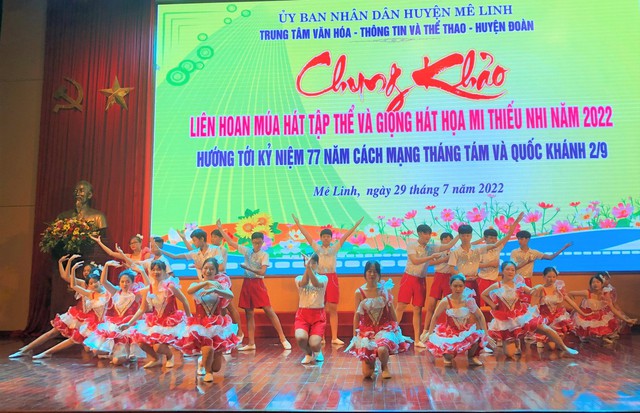 Mê Linh sôi nổi Liên hoan múa hát tập thể và Giọng hát họa mi thiếu nhi năm 2022 - Ảnh 7.