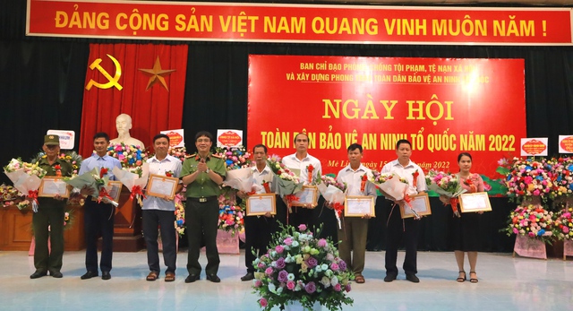 Mê Linh tổ chức &quot;Ngày hội toàn dân bảo vệ an ninh tổ quốc&quot; năm 2022 - Ảnh 4.