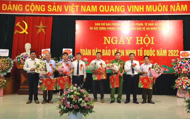 Mê Linh tổ chức &quot;Ngày hội toàn dân bảo vệ an ninh tổ quốc&quot; năm 2022 - Ảnh 12.