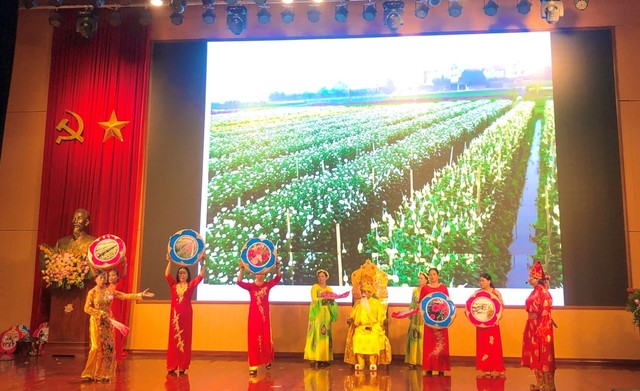 Hội thi Trưởng thôn thân thiện huyện Mê Linh năm 2022: Phát huy bản lĩnh trưởng thôn - Ảnh 10.