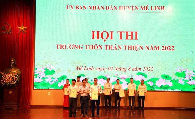 Hội thi Trưởng thôn thân thiện huyện Mê Linh năm 2022: Phát huy bản lĩnh trưởng thôn - Ảnh 4.