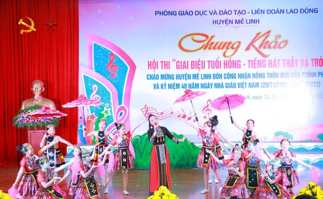Khai mạc Hội thi &quot;Giai điệu tuổi hồng – Tiếng hát thầy và trò&quot; huyện Mê Linh năm 2022 - Ảnh 3.
