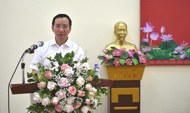 Lễ chuyển giao - tiếp nhận tổ chức Đảng và đảng viên Đảng bộ Công Ty CP cung ứng nhân lực quốc tế và thương mại về Đảng bộ huyện Mê Linh - Ảnh 2.