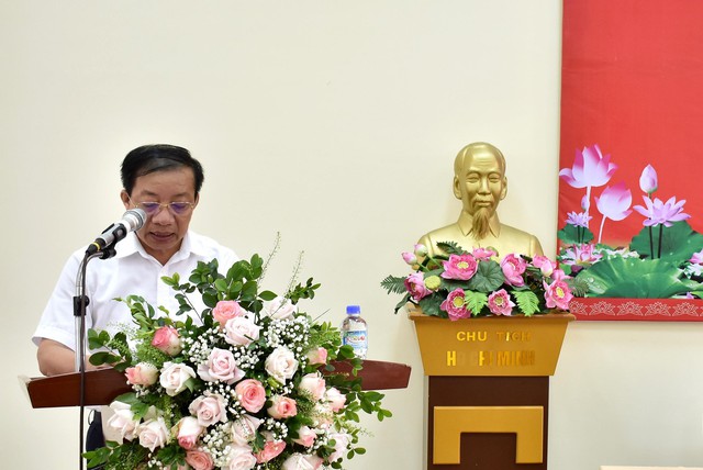 Lễ chuyển giao - tiếp nhận tổ chức Đảng và đảng viên Đảng bộ Công Ty CP cung ứng nhân lực quốc tế và thương mại về Đảng bộ huyện Mê Linh - Ảnh 4.