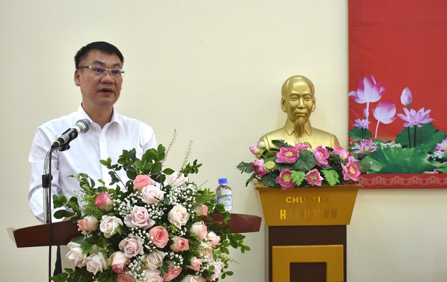 Lễ chuyển giao - tiếp nhận tổ chức Đảng và đảng viên Đảng bộ Công Ty CP cung ứng nhân lực quốc tế và thương mại về Đảng bộ huyện Mê Linh - Ảnh 5.