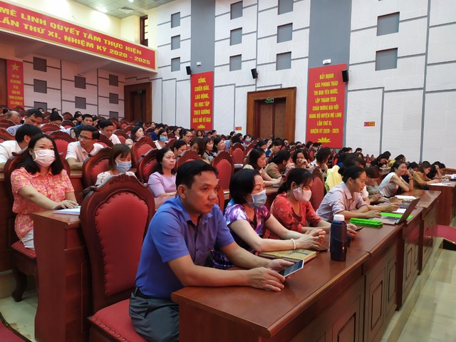 Mê Linh: Bồi dưỡng chính trị cho cán bộ quản lý giáo dục năm 2022 - Ảnh 3.