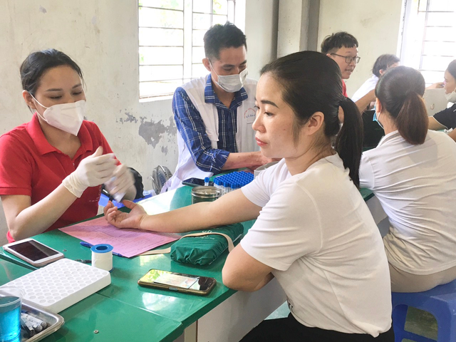 Huyện Mê Linh tổ chức hiến máu tình nguyện năm 2022 - Ảnh 4.