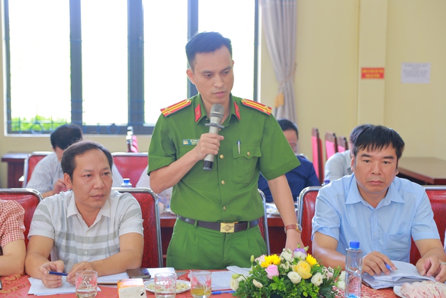 Đồng chí Nguyễn Thanh Liêm – Bí thư Huyện ủy làm việc với Đảng ủy xã Tiền Phong - Ảnh 3.