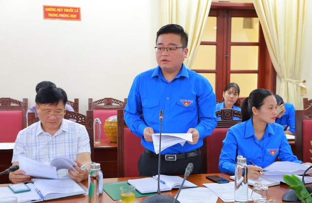 Thường trực Huyện ủy Mê Linh nghe báo cáo công tác Đoàn và các hoạt động chào mừng Lễ đón nhận huyện đạt chuẩn Nông thôn mới - Ảnh 1.