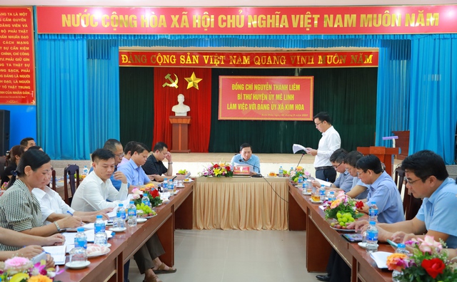 Đồng chí Nguyễn Thanh Liêm – Bí thư Huyện ủy Mê Linh làm việc với Đảng ủy xã Kim Hoa - Ảnh 1.