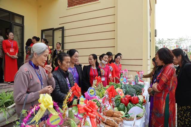 Mê Linh: Đại hội điểm Hội Nông dân xã Hoàng Kim, nhiệm kỳ 2023 -2028 - Ảnh 8. Mê Linh: Đại hội điểm Hội Nông dân xã Hoàng Kim, nhiệm kỳ 2023 -2028 - Ảnh 8.