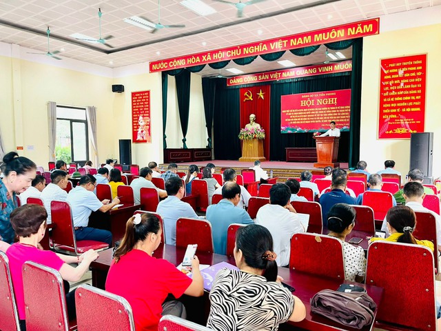 Đảng bộ các xã, thị trấn trên địa bàn huyện Mê Linh quán triệt, triển khai thực hiện các Chỉ thị của Ban Thường vụ Thành ủy Hà Nội - Ảnh 3.