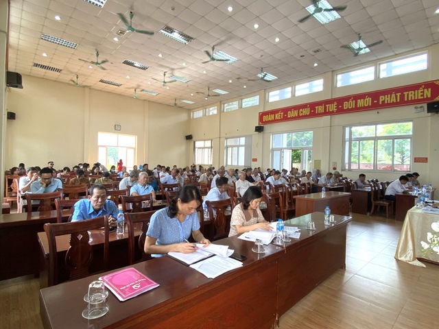 Đảng bộ các xã, thị trấn trên địa bàn huyện Mê Linh quán triệt, triển khai thực hiện các Chỉ thị của Ban Thường vụ Thành ủy Hà Nội - Ảnh 4.