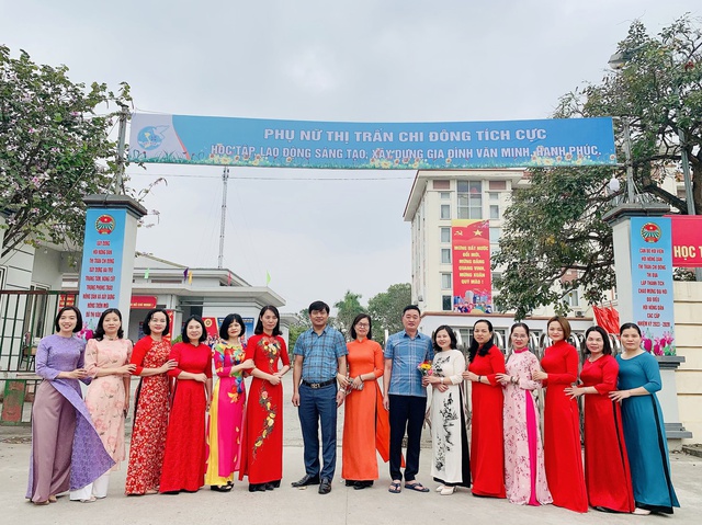 Công đoàn thị trấn Chi Đông hưởng ứng "Tuần lễ áo dài Việt nam" năm 2023 - Ảnh 4. Công đoàn thị trấn Chi Đông hưởng ứng "Tuần lễ áo dài Việt nam" năm 2023 - Ảnh 4.
