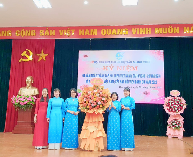 HỘI LIÊN HIỆP PHỤ NỮ THỊ TRẤN QUANG MINH TỔ CHỨC KỶ NIỆM 93 NĂM NGÀY THÀNH LẬP HỘI LHPN VIỆT NAM (20/10/1930-20/10/2023) VÀ NGÀY PHỤ NỮ VIỆT NAM 20/10 - Ảnh 1.