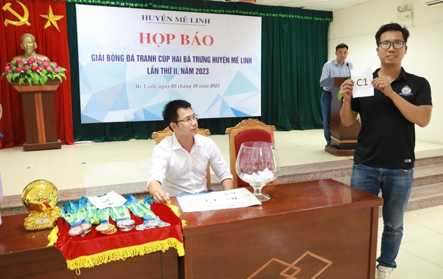 Họp báo giải Bóng đá tranh cúp Hai Bà Trưng huyện Mê Linh lần thứ II, năm 2023 - Ảnh 2.