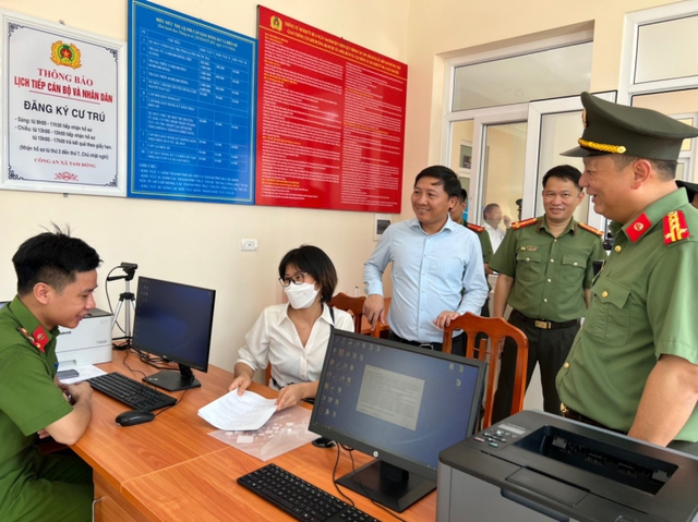 Công an Hà Nội khánh thành 2 trụ sở công an xã tại huyện Mê Linh - Ảnh 4.