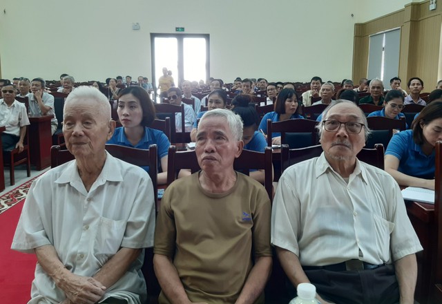 Đảng bộ xã Tam Đồng quán triệt, triển khai thực hiện các Chỉ thị của Ban Thường vụ Thành ủy Hà Nội - Ảnh 3.