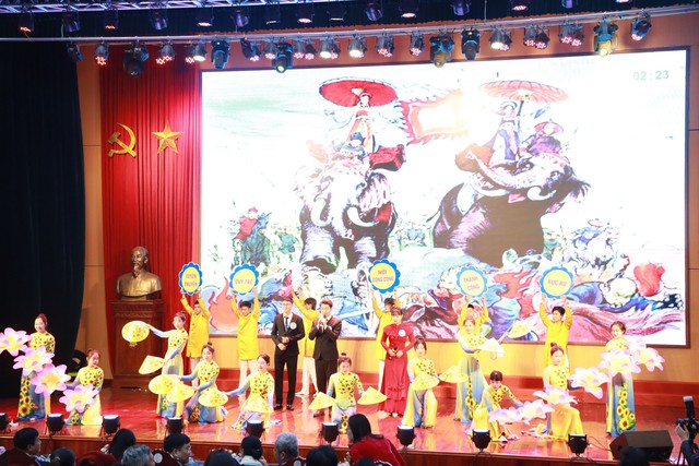 Cụm 3: Sôi nổi vòng sơ khảo Hội thi "Tuyên truyền viên giỏi tuyên truyền Quy tắc ứng xử nơi công cộng" năm 2023- Ảnh 3. Cụm 3: Sôi nổi vòng sơ khảo Hội thi "Tuyên truyền viên giỏi tuyên truyền Quy tắc ứng xử nơi công cộng" năm 2023- Ảnh 3.