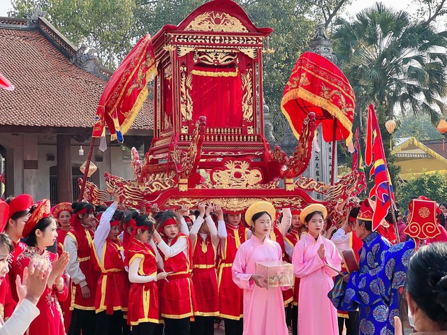 Huyện Mê Linh: Bảo tồn và phát huy giá trị di sản văn hóa truyền thống- Ảnh 2. Huyện Mê Linh: Bảo tồn và phát huy giá trị di sản văn hóa truyền thống- Ảnh 2.