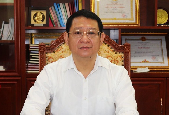 Đồng chí Chủ tịch UBND huyện Mê Linh Hoàng Anh Tuấn: Tháo "điểm nghẽn" về chính sách, sớm giao đất dịch vụ cho Nhân dân- Ảnh 1. Đồng chí Chủ tịch UBND huyện Mê Linh Hoàng Anh Tuấn: Tháo "điểm nghẽn" về chính sách, sớm giao đất dịch vụ cho Nhân dân- Ảnh 1.