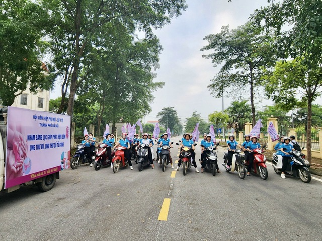 Tư vấn tầm soát, phát hiện sớm ung thư vú, ung thư cổ tử cung tại huyện Mê Linh - Ảnh 5. Tư vấn tầm soát, phát hiện sớm ung thư vú, ung thư cổ tử cung tại huyện Mê Linh - Ảnh 5.