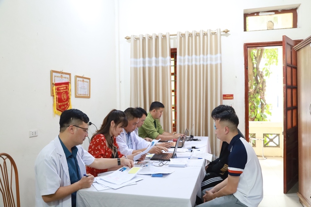 Mê Linh: 610 công dân tham gia khám sức khỏe nghĩa vụ quân sự năm 2024- Ảnh 1. Mê Linh: 610 công dân tham gia khám sức khỏe nghĩa vụ quân sự năm 2024- Ảnh 1.