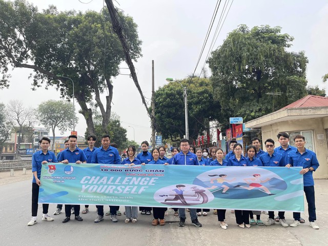 NHÌN LẠI THÁNG THANH NIÊN RỰC LỬA CỦA ĐOÀN XÃ TIỀN PHONG - Ảnh 3. NHÌN LẠI THÁNG THANH NIÊN RỰC LỬA CỦA ĐOÀN XÃ TIỀN PHONG - Ảnh 3.