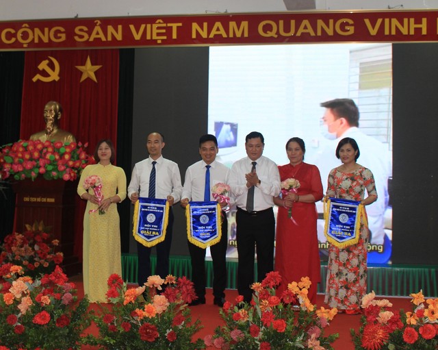Bệnh viện Đa khoa huyện Mê Linh: Kỷ niệm 15 năm ngày thành lập - Ảnh 8.
