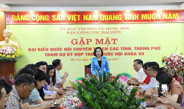 Đoàn đại biểu Quốc hội chuyên trách ở 63 tỉnh, Thành phố dâng hương Đền Hai Bà Trưng, huyện Mê Linh - Ảnh 5.