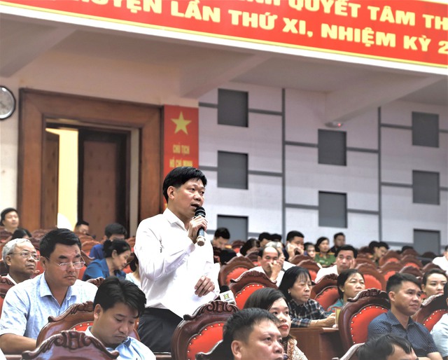Đại biểu Quốc hội Thành phố tiếp xúc cử tri huyện Mê Linh và huyện Sóc Sơn - Ảnh 2. Đại biểu Quốc hội Thành phố tiếp xúc cử tri huyện Mê Linh và huyện Sóc Sơn - Ảnh 2.