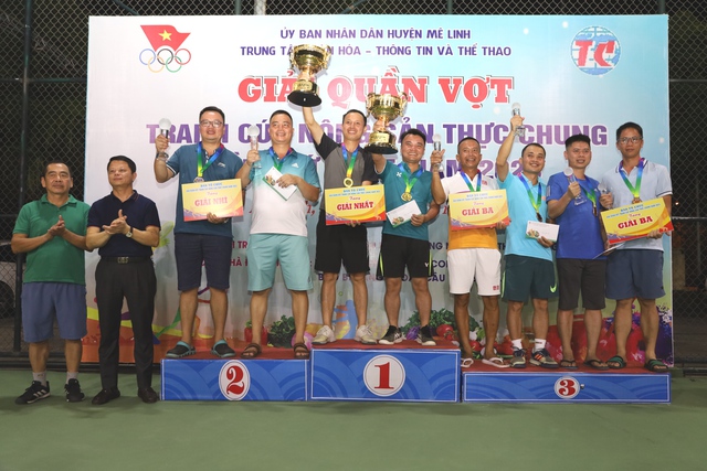 Mê Linh: Sôi nổi giải Quần vợt tranh cúp nông sản Thực Chung lần thứ Nhất, năm 2023 - Ảnh 3.
