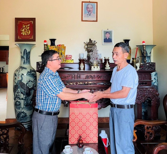 Huyện Mê Linh: Tiếp nối các hoạt động hướng tới Kỷ niệm 76 năm Ngày Thương binh - Liệt sĩ - Ảnh 3. Huyện Mê Linh: Tiếp nối các hoạt động hướng tới Kỷ niệm 76 năm Ngày Thương binh - Liệt sĩ - Ảnh 3.
