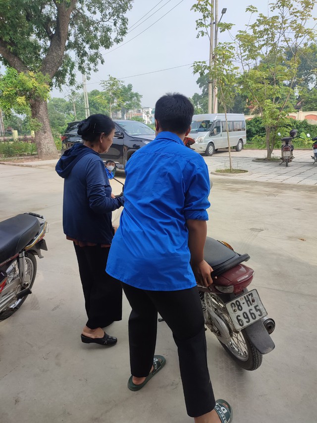 xã Liên Mạc tổ chức các hoạt động thiết thực Kỷ niệm 76 năm ngày Thương binh - Liệt sỹ - Ảnh 3. xã Liên Mạc tổ chức các hoạt động thiết thực Kỷ niệm 76 năm ngày Thương binh - Liệt sỹ - Ảnh 3.