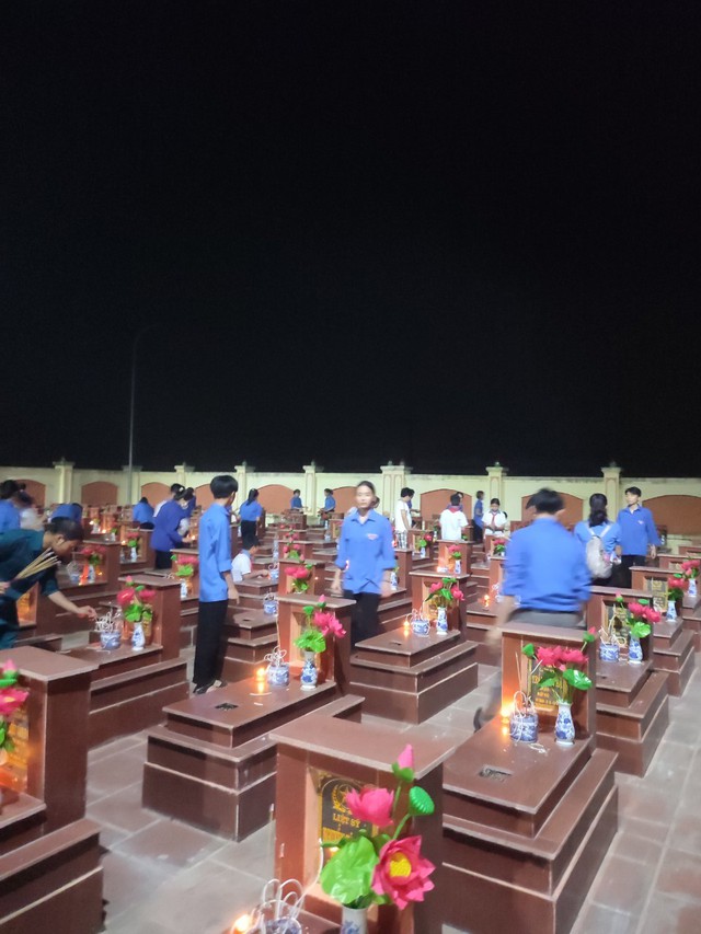 xã Liên Mạc tổ chức các hoạt động thiết thực Kỷ niệm 76 năm ngày Thương binh - Liệt sỹ - Ảnh 4. xã Liên Mạc tổ chức các hoạt động thiết thực Kỷ niệm 76 năm ngày Thương binh - Liệt sỹ - Ảnh 4.