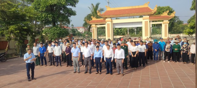 xã Liên Mạc tổ chức các hoạt động thiết thực Kỷ niệm 76 năm ngày Thương binh - Liệt sỹ - Ảnh 8. xã Liên Mạc tổ chức các hoạt động thiết thực Kỷ niệm 76 năm ngày Thương binh - Liệt sỹ - Ảnh 8.