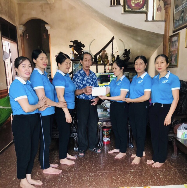 Các Chi hội phụ nữ trong toàn xã thiết thực tổ chức các hoạt động “Đền ơn đáp nghĩa” nhân kỷ niệm 76 năm Ngày Thương binh – liệt sỹ 27/7/1947-27/7/2023 - Ảnh 17. Các Chi hội phụ nữ trong toàn xã thiết thực tổ chức các hoạt động “Đền ơn đáp nghĩa” nhân kỷ niệm 76 năm Ngày Thương binh – liệt sỹ 27/7/1947-27/7/2023 - Ảnh 17.