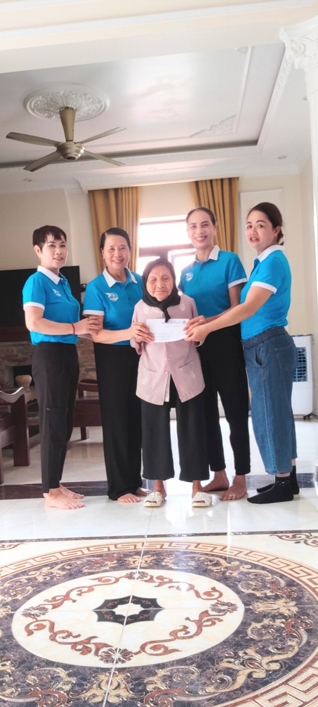 Các Chi hội phụ nữ trong toàn xã thiết thực tổ chức các hoạt động “Đền ơn đáp nghĩa” nhân kỷ niệm 76 năm Ngày Thương binh – liệt sỹ 27/7/1947-27/7/2023 - Ảnh 14. Các Chi hội phụ nữ trong toàn xã thiết thực tổ chức các hoạt động “Đền ơn đáp nghĩa” nhân kỷ niệm 76 năm Ngày Thương binh – liệt sỹ 27/7/1947-27/7/2023 - Ảnh 14.