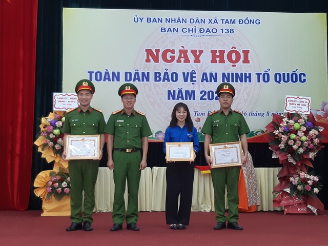 Xã Tam Đồng tổ chức "Ngày hội toàn dân bảo vệ an ninh Tổ quốc" - Ảnh 4. Xã Tam Đồng tổ chức "Ngày hội toàn dân bảo vệ an ninh Tổ quốc" - Ảnh 4.