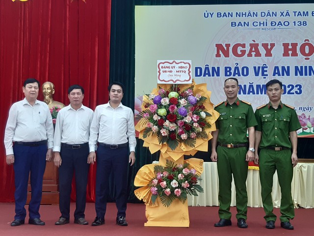 Xã Tam Đồng tổ chức "Ngày hội toàn dân bảo vệ an ninh Tổ quốc" - Ảnh 2. Xã Tam Đồng tổ chức "Ngày hội toàn dân bảo vệ an ninh Tổ quốc" - Ảnh 2.