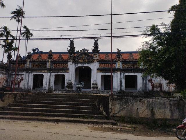 GIỚI THIỆU VỀ DI TÍCH LỊCH SỬ VĂN HOÁ: ĐÌNH YÊN MẠC, THÔN YÊN MẠC, XÃ LIÊN MẠC, HUYỆN MÊ LINH, THÀNH PHỐ HÀ NỘI. - Ảnh 2. GIỚI THIỆU VỀ DI TÍCH LỊCH SỬ VĂN HOÁ: ĐÌNH YÊN MẠC, THÔN YÊN MẠC, XÃ LIÊN MẠC, HUYỆN MÊ LINH, THÀNH PHỐ HÀ NỘI. - Ảnh 2.