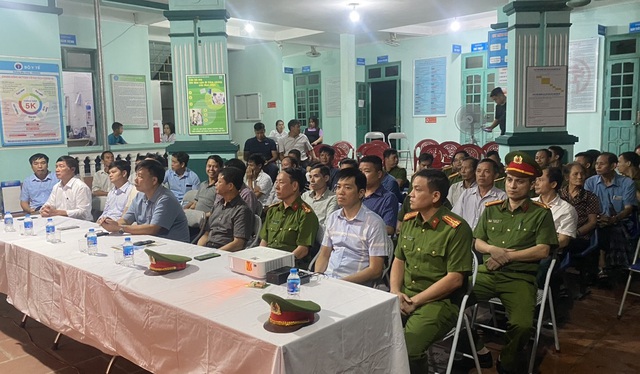 Thực tập phương án chữa cháy và cứu nạn, cứu hộ Tổ liên gia an toàn phòng cháy chữa cháy - Ảnh 1. Thực tập phương án chữa cháy và cứu nạn, cứu hộ Tổ liên gia an toàn phòng cháy chữa cháy - Ảnh 1.