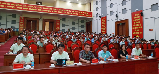 Đoàn đại biểu Quốc hội Thành phố Hà Nội tiếp xúc cử tri huyện Mê Linh trước kỳ họp thứ sáu, Quốc hội khoá XV - Ảnh 1. Đoàn đại biểu Quốc hội Thành phố Hà Nội tiếp xúc cử tri huyện Mê Linh trước kỳ họp thứ sáu, Quốc hội khoá XV - Ảnh 1.