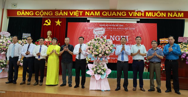 Đảng bộ Bệnh viện Đa khoa huyện Mê Linh công bố Quyết định thành lập các Chi bộ cơ sở - Ảnh 1. Đảng bộ Bệnh viện Đa khoa huyện Mê Linh công bố Quyết định thành lập các Chi bộ cơ sở - Ảnh 1.