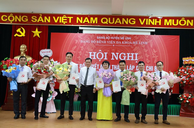 Đảng bộ Bệnh viện Đa khoa huyện Mê Linh công bố Quyết định thành lập các Chi bộ cơ sở - Ảnh 2. Đảng bộ Bệnh viện Đa khoa huyện Mê Linh công bố Quyết định thành lập các Chi bộ cơ sở - Ảnh 2.