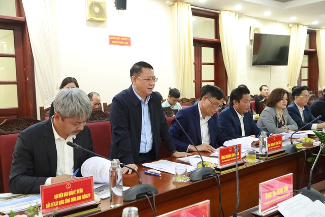 Đoàn đại biểu Quốc hội thành phố Hà Nội giám sát việc thực hiện Nghị quyết số 43 của Quốc hội và một số dự án quan trọng Quốc gia tại huyện Mê Linh.- Ảnh 2.