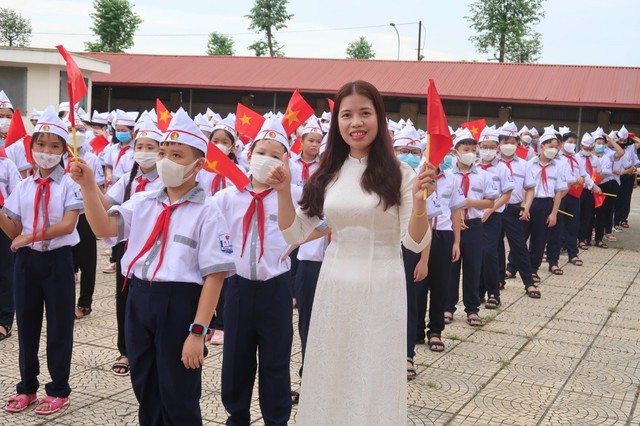 Ba Nhà giáo huyện Mê Linh được phong tặng danh hiệu Nhà giáo ưu tú năm 2023- Ảnh 3.